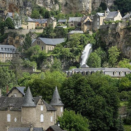 Gite De La Cascade Salles-la-Source Exterior photo